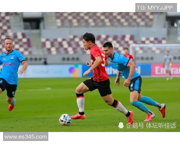 足球明星亲自洗鞋视频曝光引发球迷热议与感动